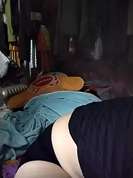 Qing-201 stripchat live cam model