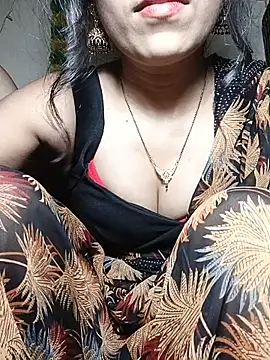 Love-birdess68 stripchat live cam model