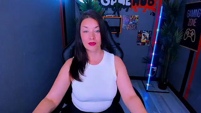 AnaMills stripchat live cam model