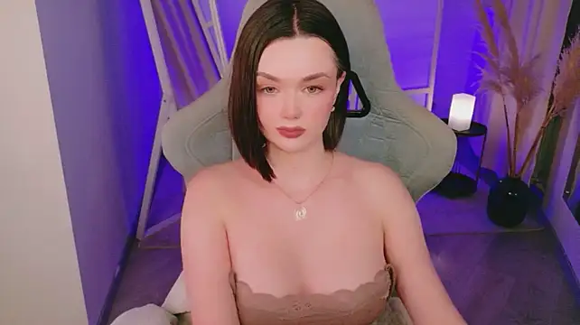AvaFlower stripchat live cam model