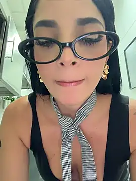 ArieliciousXXX stripchat live cam model