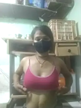 HotPOOJAHOT stripchat live cam model