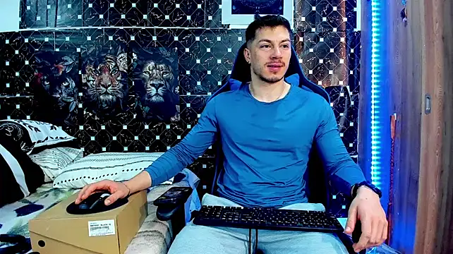 javiersexymann stripchat live cam model