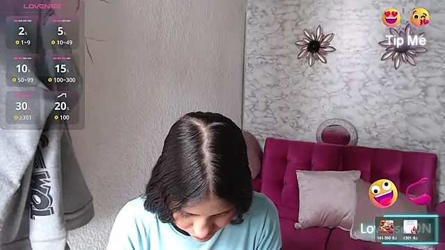 Evagirl69 stripchat live cam model