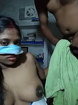 priya_kumari143 stripchat live cam model