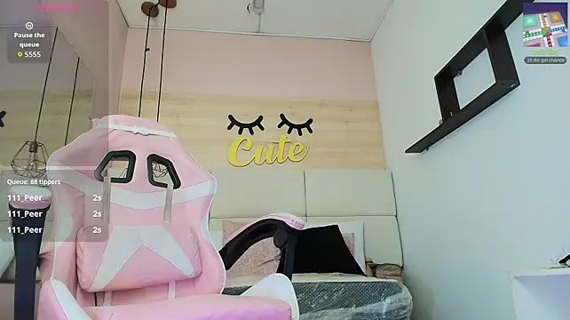 Holly_Sailt stripchat live cam model