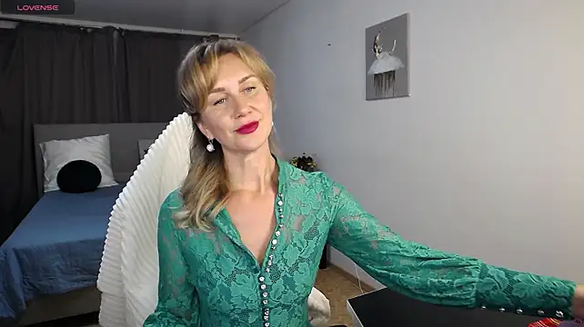 Vanessa_Nowak stripchat live cam model