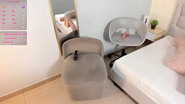 escarleth__ stripchat live cam model