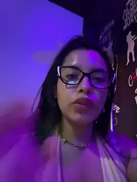 Miss_Bella_Flame stripchat live cam model