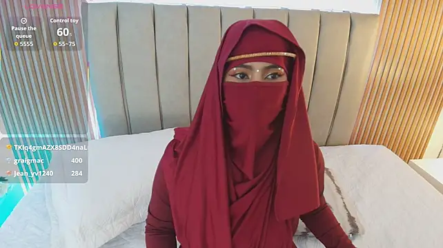 AaliyahShine stripchat live cam model
