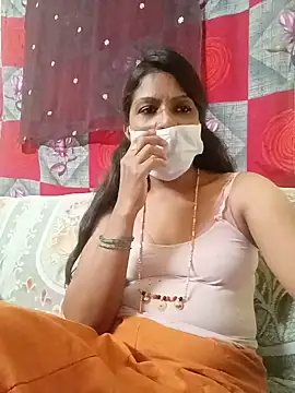 Nehaa702213 stripchat live cam model