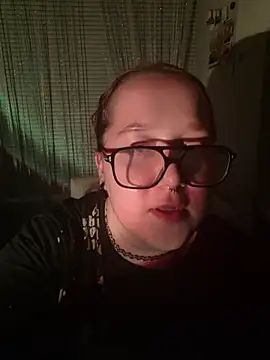 FionaDior stripchat live cam model