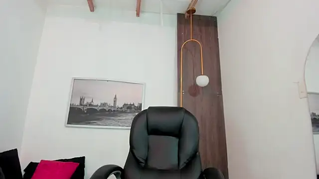 Cloe_amazingg stripchat live cam model
