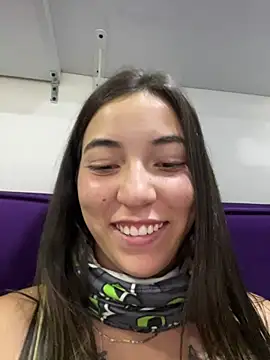 Zoee_Of stripchat live cam model