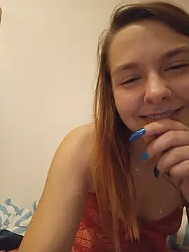 -TamTam- stripchat live cam model