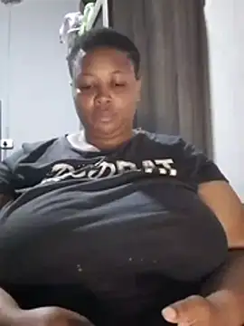 Sexy-queen99xx stripchat live cam model