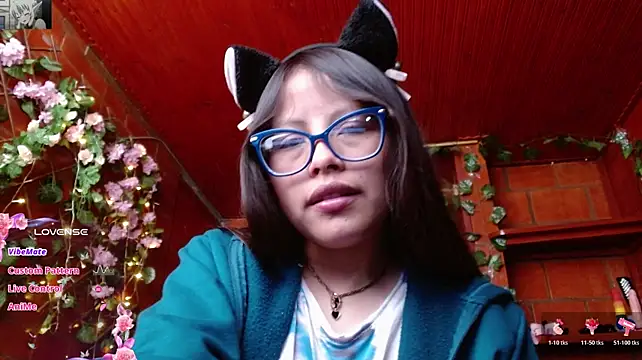 MidoriQuiinn stripchat live cam model