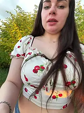 EllyNora stripchat live cam model
