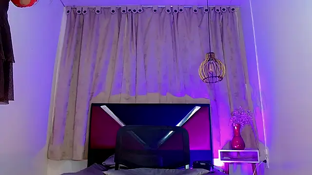 alexsandra_kiss stripchat live cam model