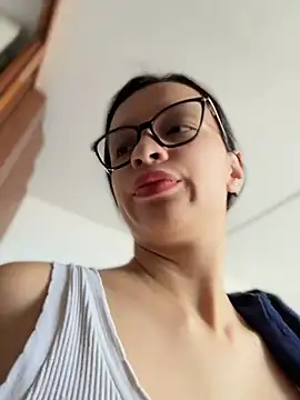 Soy_Sara7 stripchat live cam model
