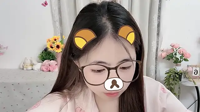 MIJ-Uwuu stripchat live cam model