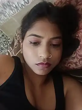 Rani-8788 stripchat live cam model
