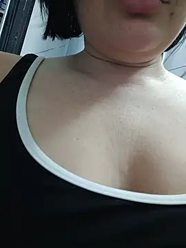 AllexaLi stripchat live cam model