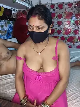 PeaCoooock stripchat live cam model