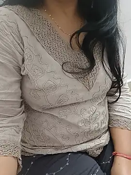 ritika_kushwaha stripchat live cam model