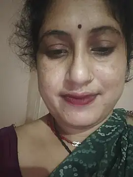 Rayal_bhabi stripchat live cam model