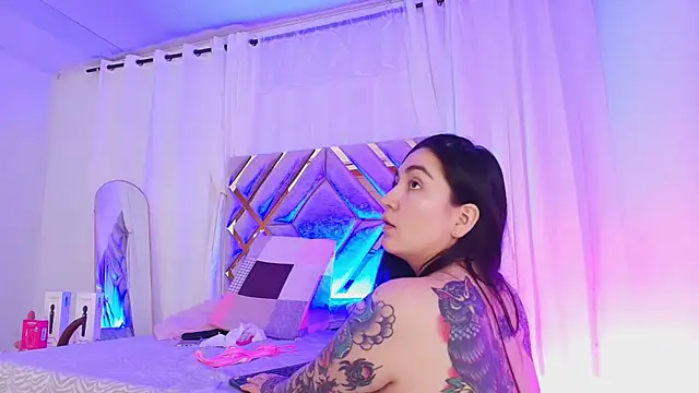 KathiaJenner stripchat live cam model