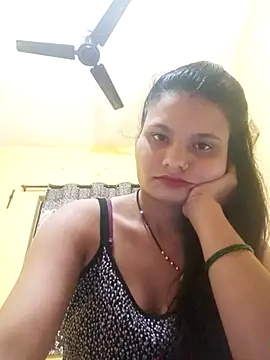 Priti_hote stripchat live cam model