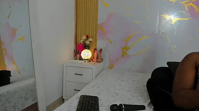ImanyWinter stripchat live cam model