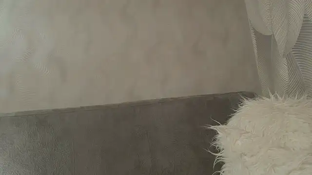 AriMoss stripchat live cam model
