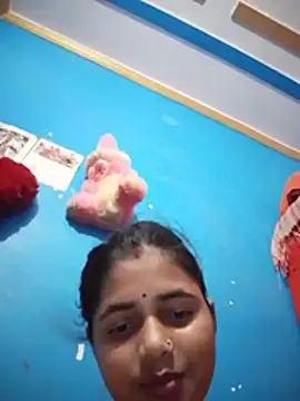 Muskannjii stripchat live cam model