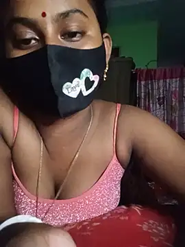 Chameli-22 stripchat live cam model