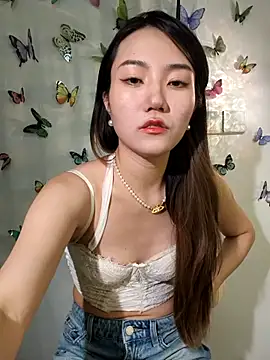 Xiaxia-a stripchat live cam model