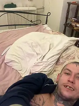 TrueLoversCat stripchat live cam model
