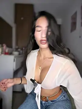 DulceLenns stripchat live cam model