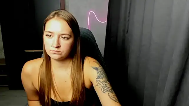 sara_rosseee stripchat live cam model