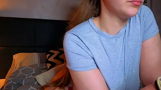Sweetninaaa stripchat live cam model