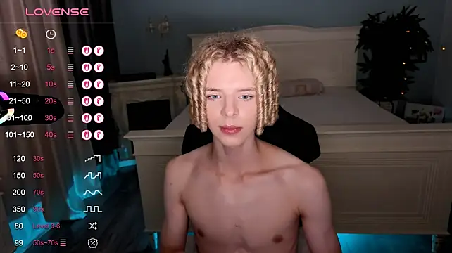 Kudi_Minnt stripchat live cam model