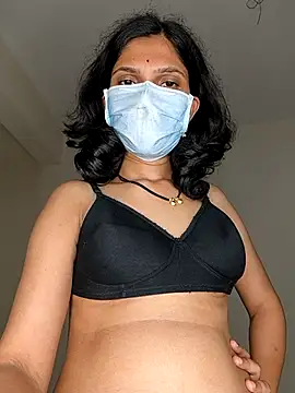 Shivani2002 stripchat live cam model