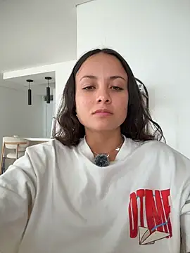 Megan_Rodrigo stripchat live cam model