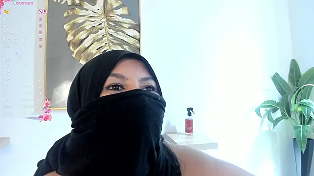Amina_hafsa stripchat live cam model