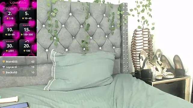 KhateShar stripchat live cam model