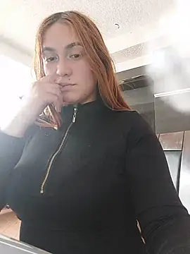 _KarolSmith stripchat live cam model