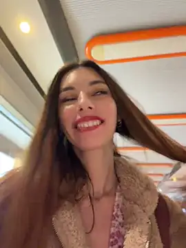 AmelieCrystal stripchat live cam model