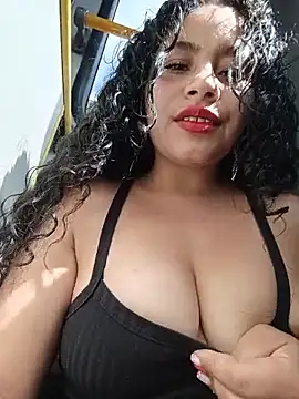 Yaya_paid stripchat live cam model