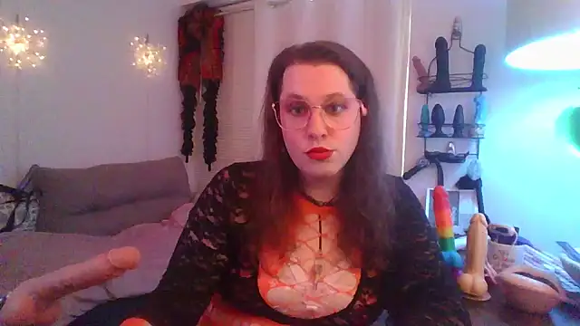 MxSissyCharlotte stripchat live cam model